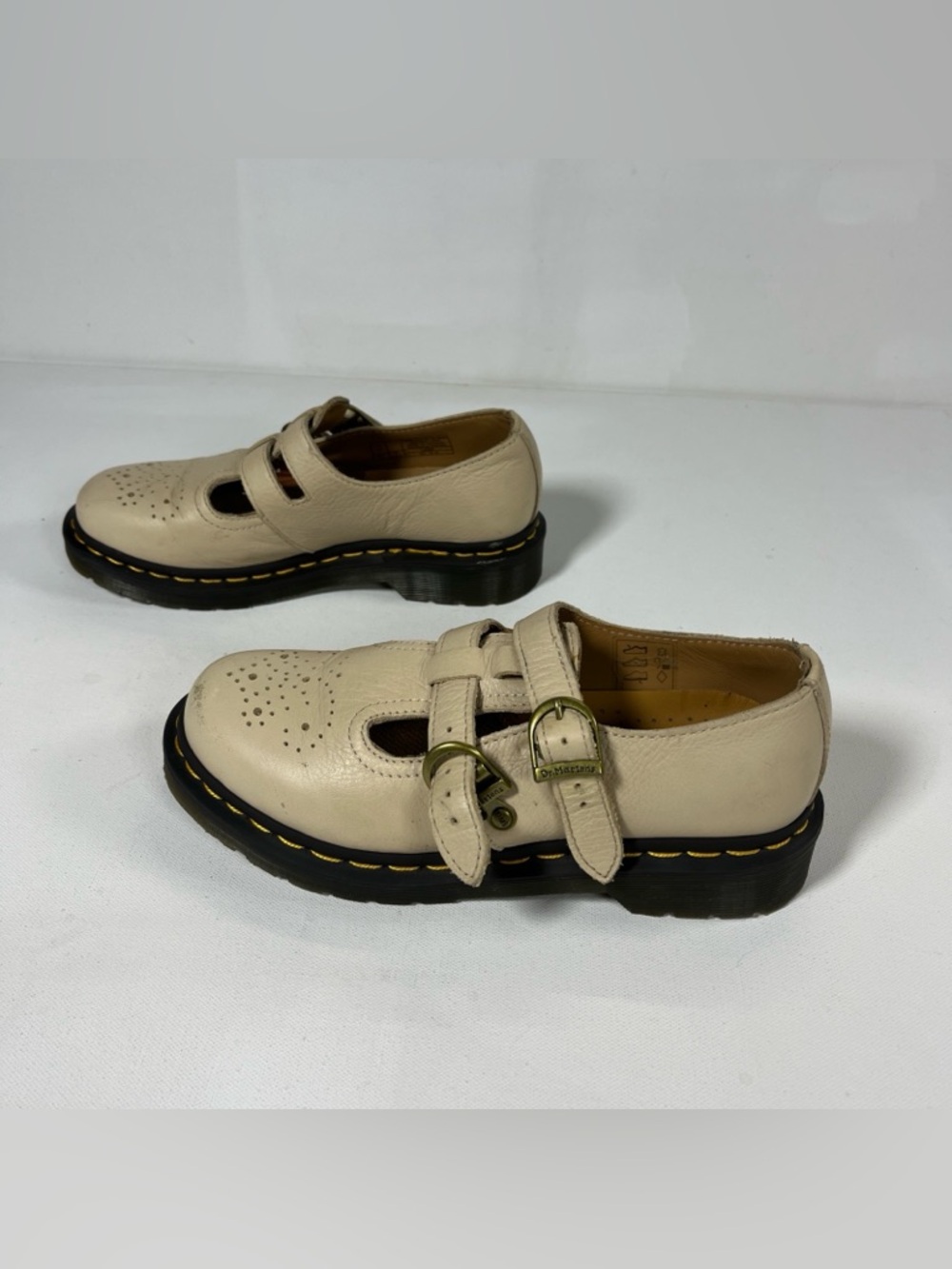 SOLD Dr. Martens Mary Jane 8065 Shoes Leather Buckle Flats Perforated Beige Wome - Picture 10 of 16